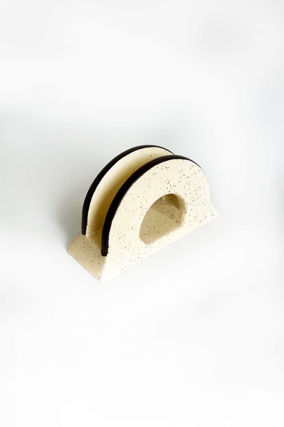 Monochrome Harmony Tissue Holder